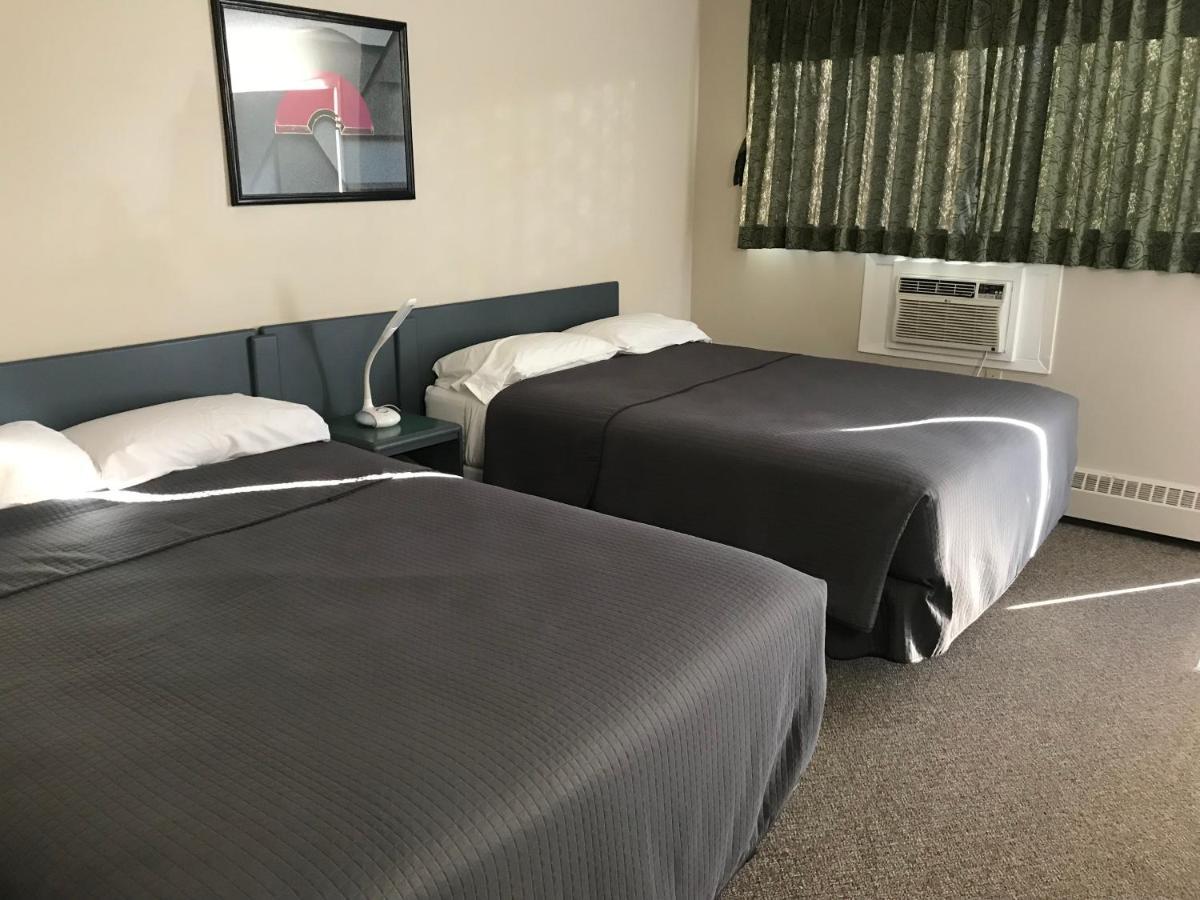Plains Motor Inn Stettler Buitenkant foto