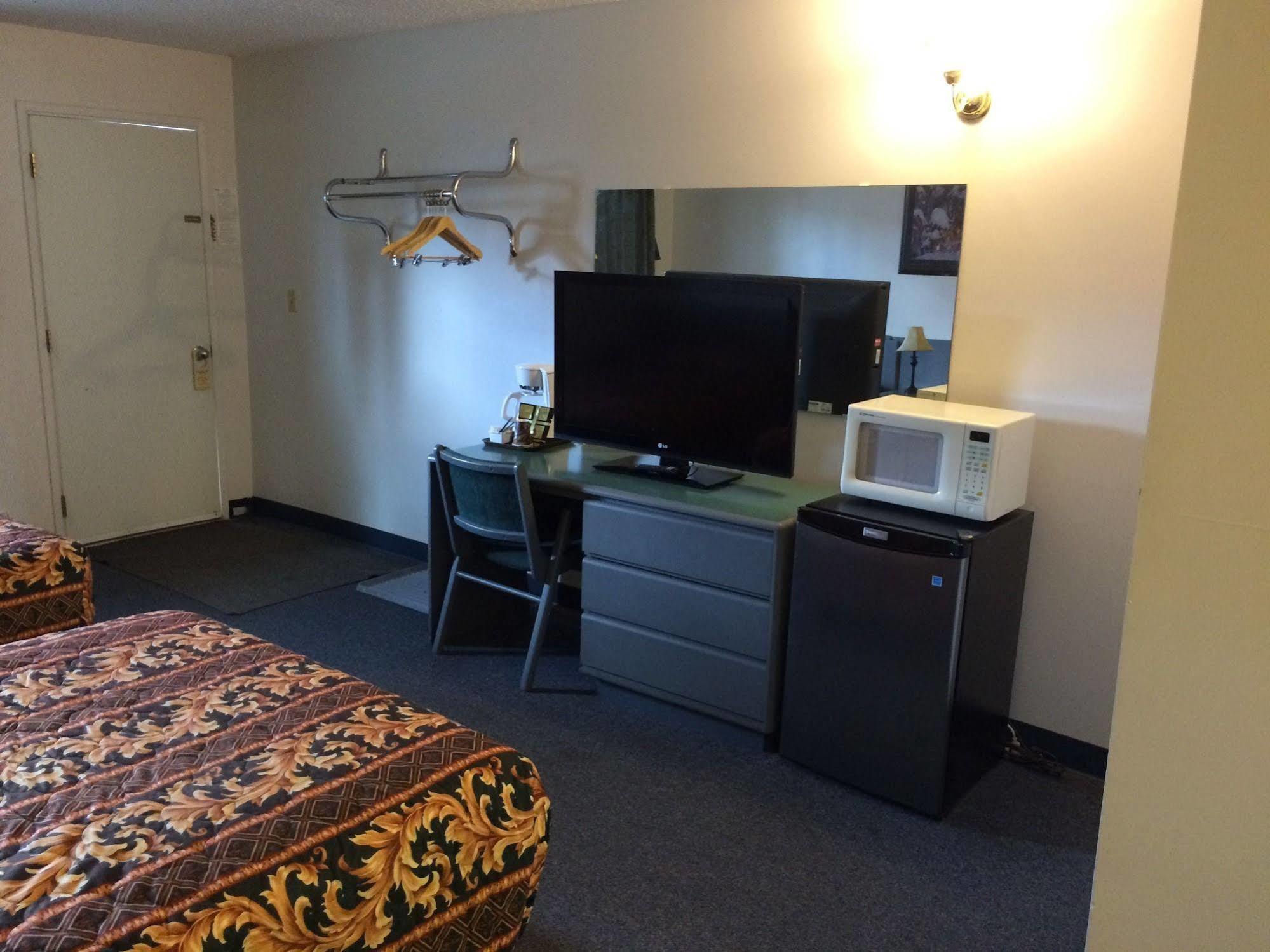 Plains Motor Inn Stettler Buitenkant foto