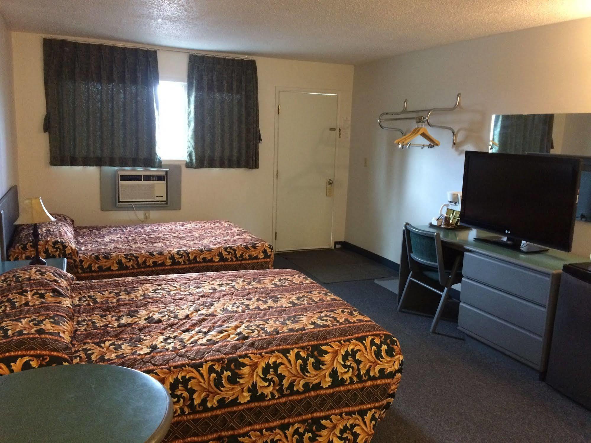 Plains Motor Inn Stettler Buitenkant foto